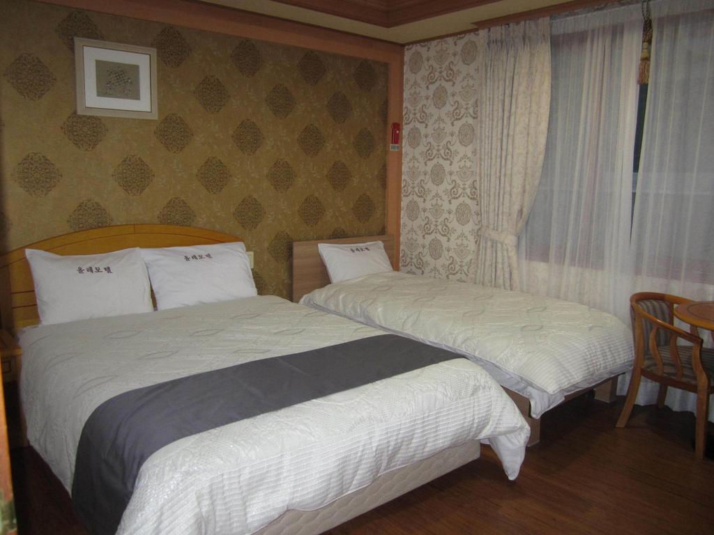 Jeju Olleh Hotel Værelse billede